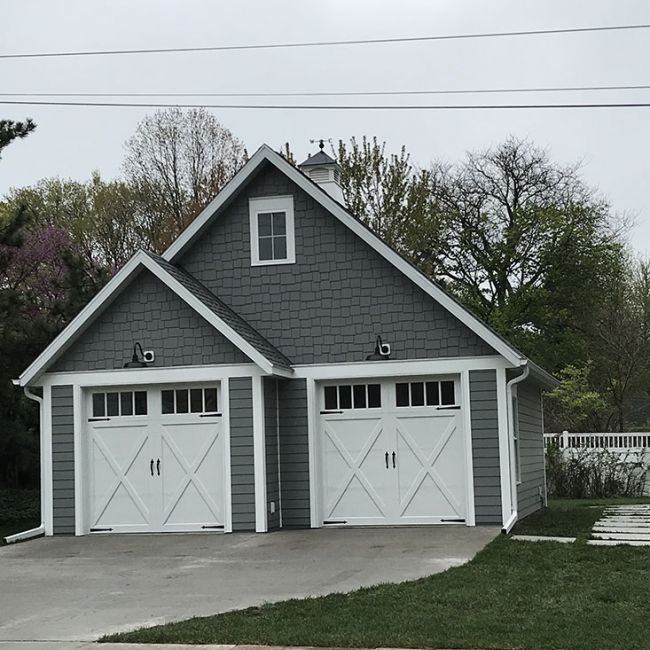 Manville Heights Carriage House Garage
